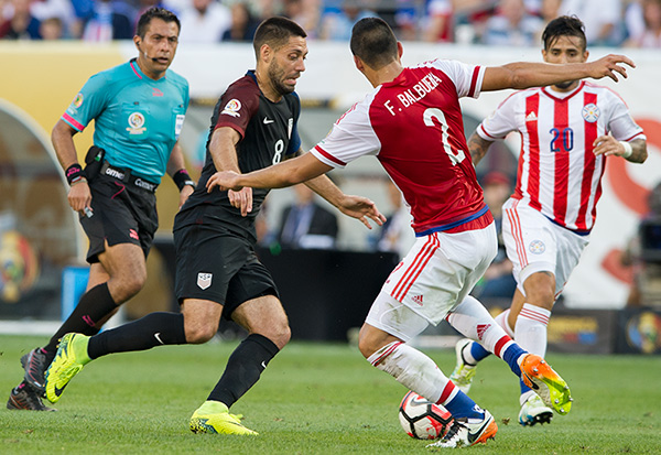 Photo by Earl Gardner