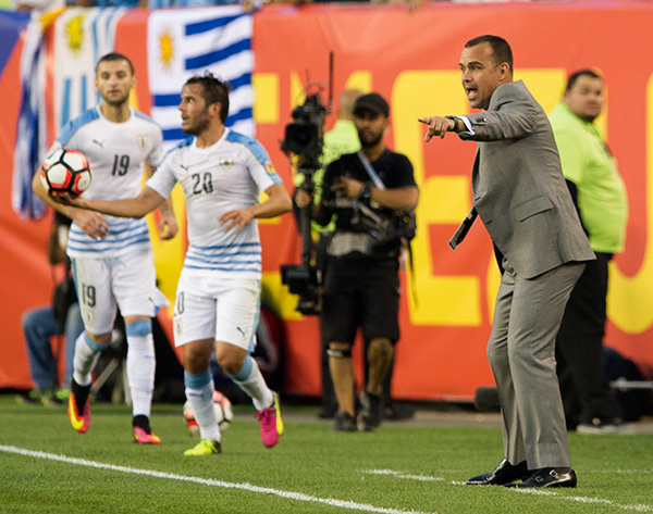 Photo by Earl Gardner