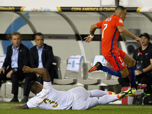 Photo by Earl Gardner