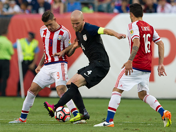 Photo by Earl Gardner