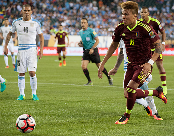 Photo by Earl Gardner