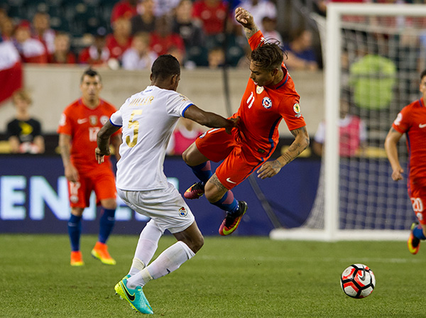 Photo by Earl Gardner