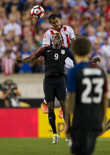 Photo by Earl Gardner