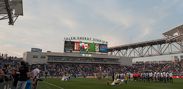 Photo by Earl Gardner