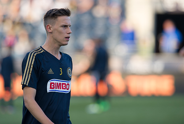 Photo by Earl Gardner