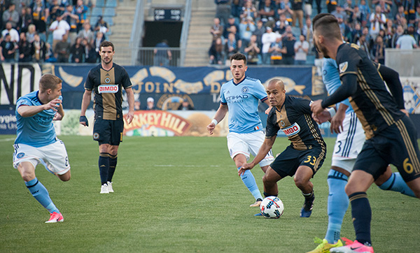 Photo by Earl Gardner