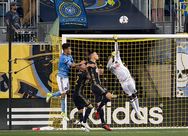 Photo by Earl Gardner