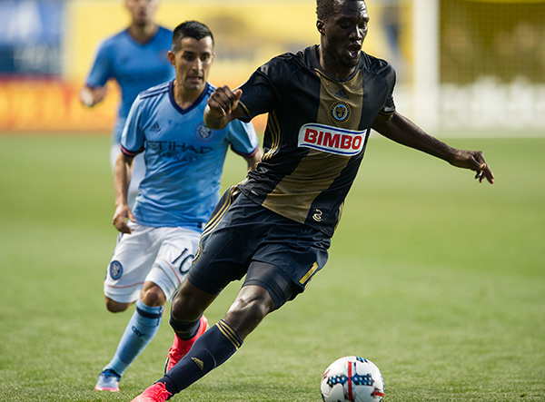 Photo by Earl Gardner