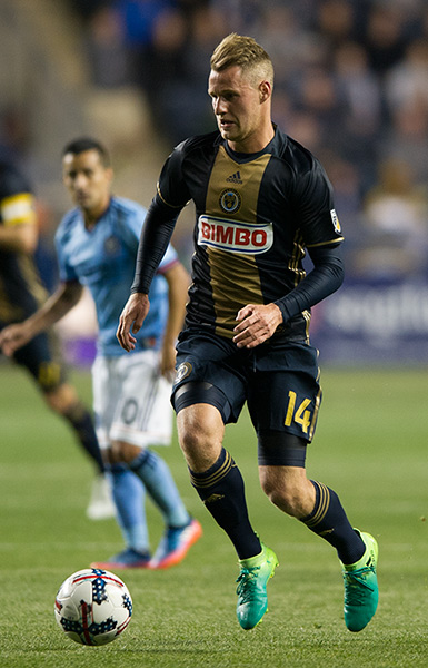 Photo by Earl Gardner