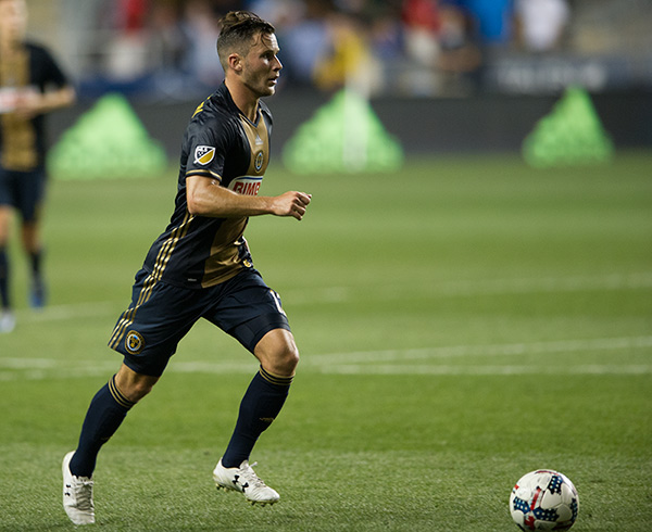 Photo by Earl Gardner