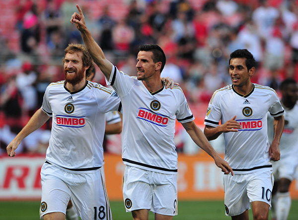 Photo by Earl Gardner