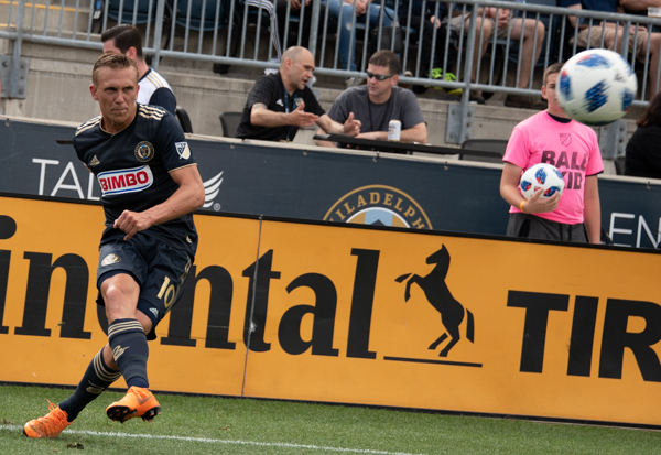 Photo by Earl Gardner