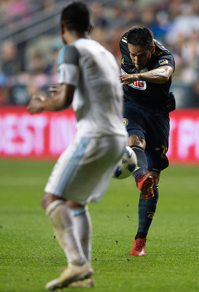 Photo by Earl Gardner